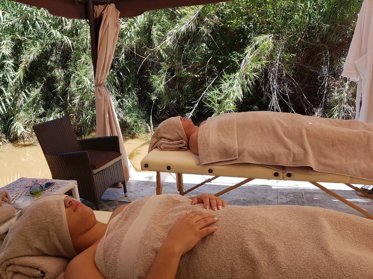 Iris Retreat & Island Day Spa Hartbeespoort Ngoại thất bức ảnh