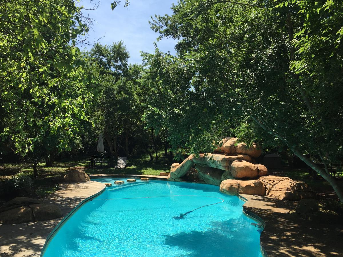 Iris Retreat & Island Day Spa Hartbeespoort Ngoại thất bức ảnh